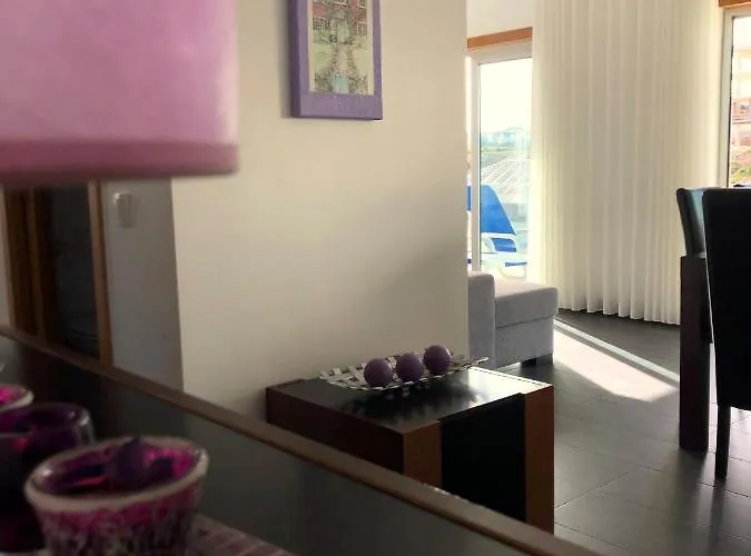 Alojamentos Campo & Mar-t2 Com Piscina Sao Martinho do Porto