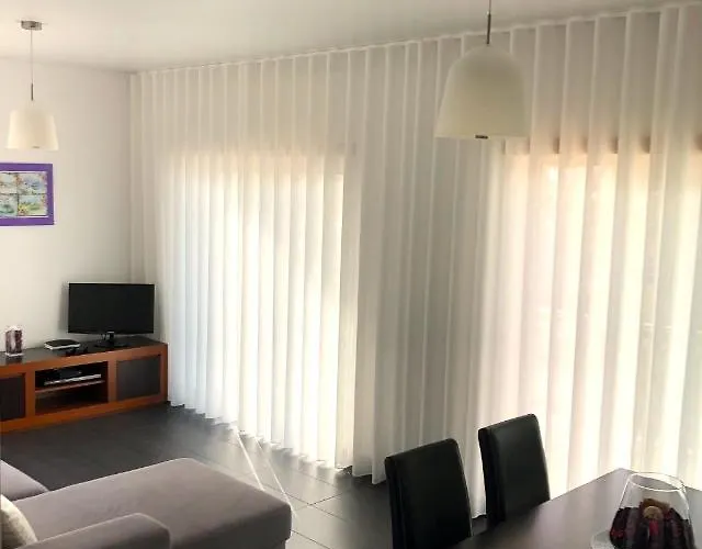 Apartment Alojamentos Campo & Mar-t2 Com Piscina