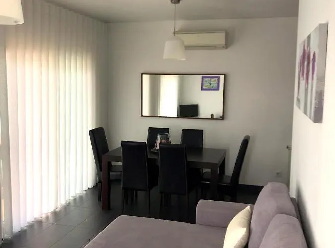 Apartment Alojamentos Campo & Mar-t2 Com Piscina Sao Martinho do Porto