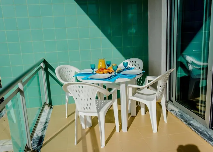 Alojamentos Campo & Mar-t2 Com Piscina Sao Martinho do Porto