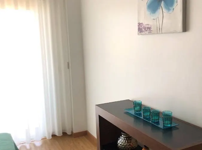 Apartment Alojamentos Campo & Mar-t2 Com Piscina *