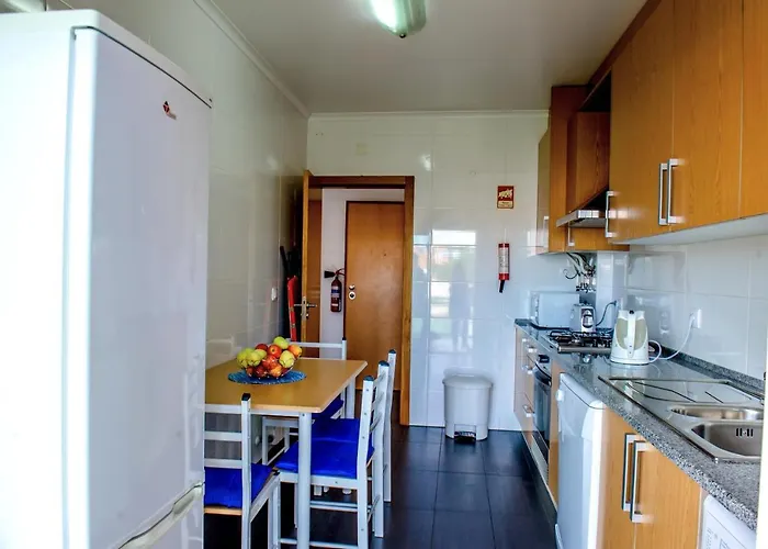 Alojamentos Campo & Mar-t2 Com Piscina