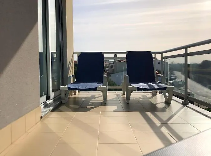 Alojamentos Campo & Mar-t2 Com Piscina * Sao Martinho do Porto