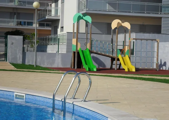 Alojamentos Campo & Mar-t2 Com Piscina * Sao Martinho do Porto